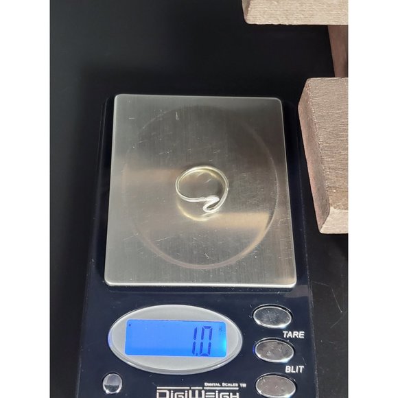 Size 7 Sterling Silver Cool Ocean Wave Band Ring - Picture 5 of 5